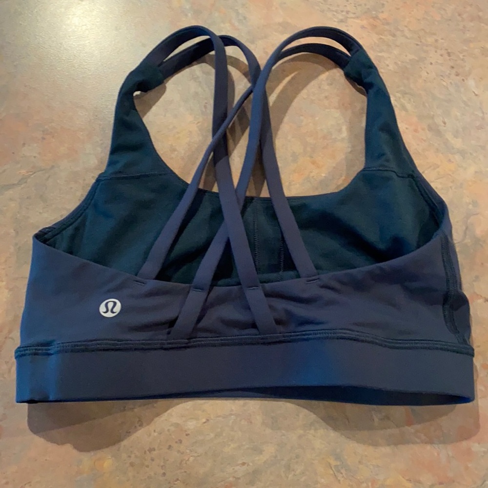 Green lululemon energy bra